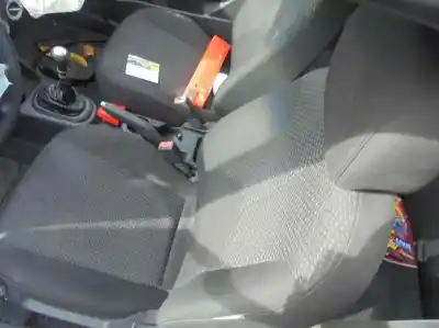 Sloopvoertuig hyundai accent (mc) gl van het jaar 2006 aangedreven d4fa