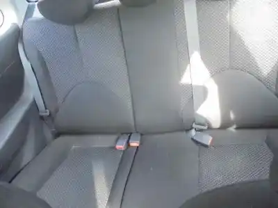 Sloopvoertuig hyundai accent (mc) gl van het jaar 2006 aangedreven d4fa