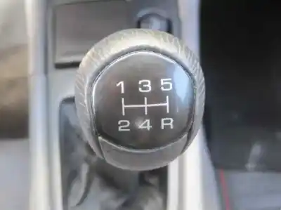 Здавання транспортного засобу nissan primera berlina (p11) básico року 2000 потужний cd20