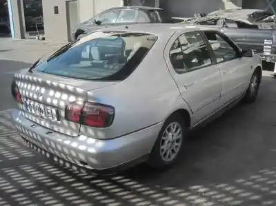 Здавання транспортного засобу nissan primera berlina (p11) básico року 2000 потужний cd20