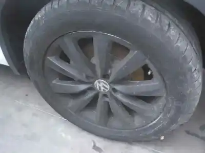 Vehicul casat volkswagen tiguan (5n2) advance bluemotion al anului 2015 alimentat cuv