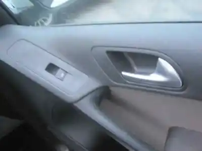 Vehicul casat volkswagen tiguan (5n2) advance bluemotion al anului 2015 alimentat cuv