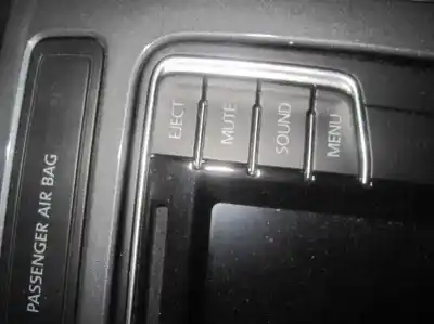 Vehicul casat volkswagen tiguan (5n2) advance bluemotion al anului 2015 alimentat cuv