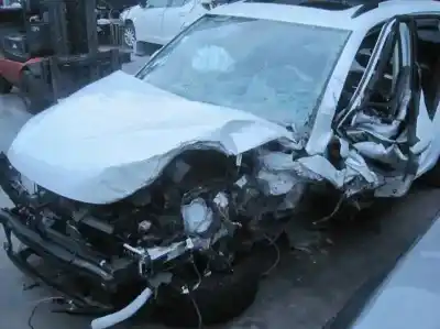 Vehicul casat volkswagen tiguan (5n2) advance bluemotion al anului 2015 alimentat cuv