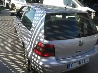 Здавання транспортного засобу volkswagen golf iv berlina (1j1) highline року 2001 потужний ajm