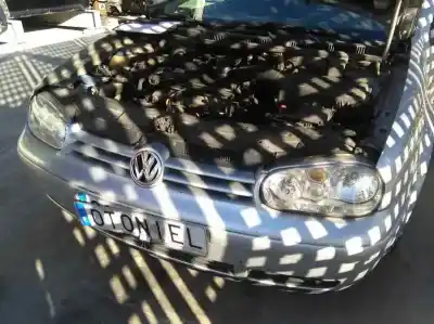 Здавання транспортного засобу volkswagen golf iv berlina (1j1) highline року 2001 потужний ajm