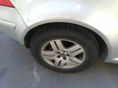 Здавання транспортного засобу volkswagen golf iv berlina (1j1) highline року 2001 потужний ajm