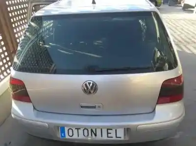 Здавання транспортного засобу volkswagen golf iv berlina (1j1) highline року 2001 потужний ajm
