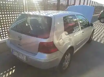 Здавання транспортного засобу volkswagen golf iv berlina (1j1) highline року 2001 потужний ajm