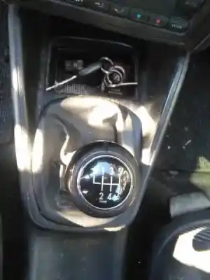 Здавання транспортного засобу volkswagen golf iv berlina (1j1) highline року 2001 потужний ajm