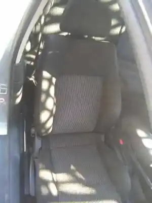 Здавання транспортного засобу volkswagen golf iv berlina (1j1) highline року 2001 потужний ajm