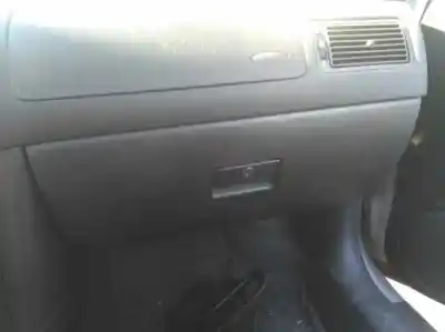Здавання транспортного засобу volkswagen golf iv berlina (1j1) highline року 2001 потужний ajm