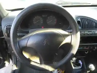 Veículo de Sucata citroen saxo 1.5 diesel do ano 1998 alimentado vjz