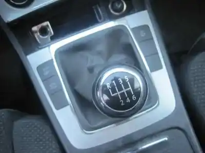 Здавання транспортного засобу volkswagen passat berlina (3c2) advance року 2008 потужний bkp