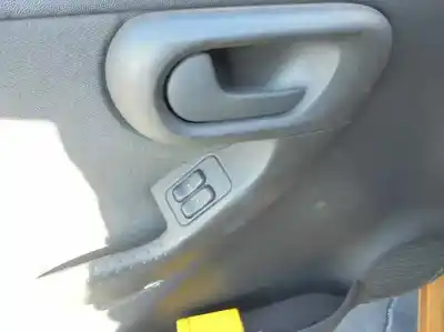 Veicolo di demolizione opel corsa c blue line dell'anno 2003 alimentato z12xe
