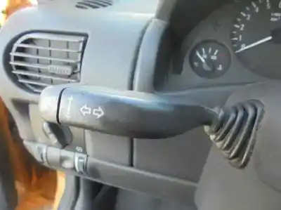 Veicolo di demolizione opel corsa c blue line dell'anno 2003 alimentato z12xe