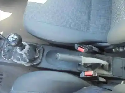 Veicolo di demolizione opel corsa c blue line dell'anno 2003 alimentato z12xe