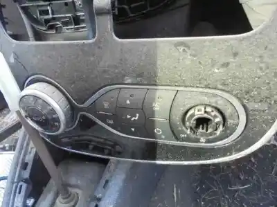 Veicolo di demolizione renault clio iv dynamique dell'anno 2015 alimentato h4b a4