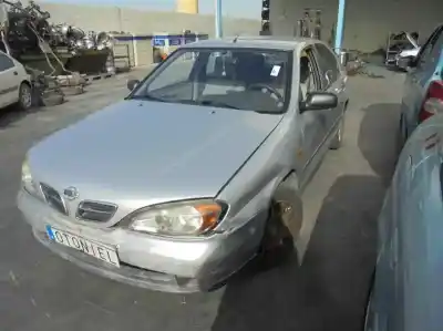Veículo de Sucata nissan primera berlina (p11) comfort do ano 2000 alimentado qg16