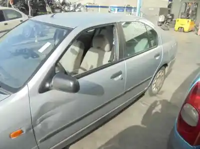 Veículo de Sucata nissan primera berlina (p11) comfort do ano 2000 alimentado qg16