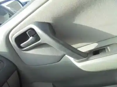 Veículo de Sucata nissan primera berlina (p11) comfort do ano 2000 alimentado qg16