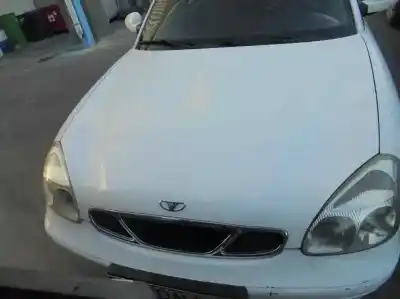 Здавання транспортного засобу daewoo nubira berlina classic se року 2001 потужний a16dms-g