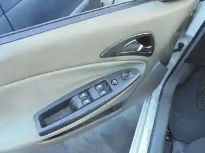 Здавання транспортного засобу daewoo nubira berlina classic se року 2001 потужний a16dms-g