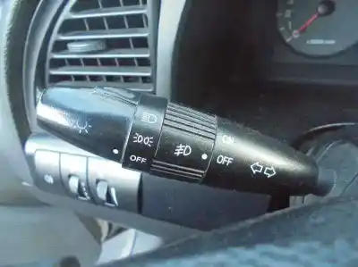 Здавання транспортного засобу daewoo nubira berlina classic se року 2001 потужний a16dms-g