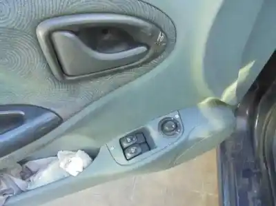 Veículo de Sucata renault megane i berlina hatchback (ba0) 1.9 diesel do ano 1997 alimentado f8q