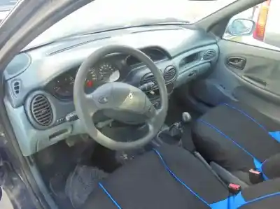 Veículo de Sucata renault megane i berlina hatchback (ba0) 1.9 diesel do ano 1997 alimentado f8q