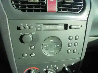 Здавання транспортного засобу opel corsa c club року 2001 потужний z12xe