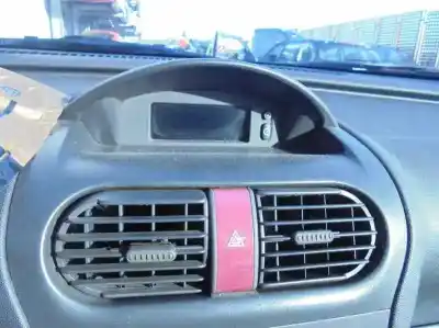 Здавання транспортного засобу opel corsa c club року 2001 потужний z12xe