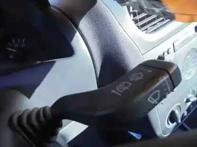 Здавання транспортного засобу opel corsa c club року 2001 потужний z12xe