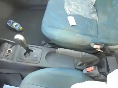 Здавання транспортного засобу opel corsa c club року 2001 потужний z12xe