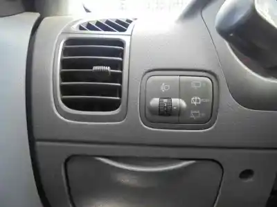 Scrapping Vehicle hyundai accent (lc) gl 4p of the year 2000 powered g4ea