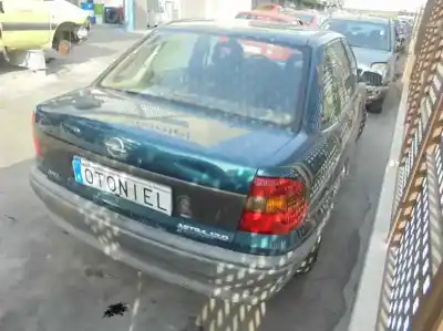 Véhicule à la ferraille opel astra f berlina básico de l'année 1995 alimenté x17dtl