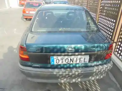 Véhicule à la ferraille opel astra f berlina básico de l'année 1995 alimenté x17dtl