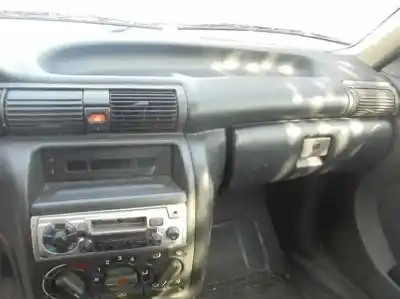 Véhicule à la ferraille opel astra f berlina básico de l'année 1995 alimenté x17dtl