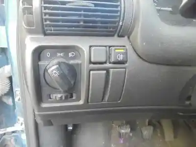 Véhicule à la ferraille opel astra f berlina básico de l'année 1995 alimenté x17dtl