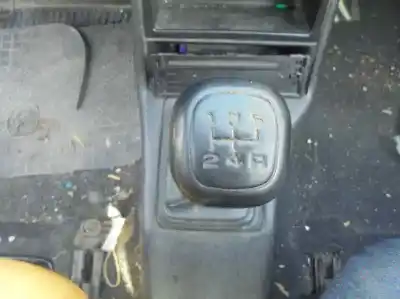 Здавання транспортного засобу ford fiesta berl./courier surf року 1994 потужний rtd