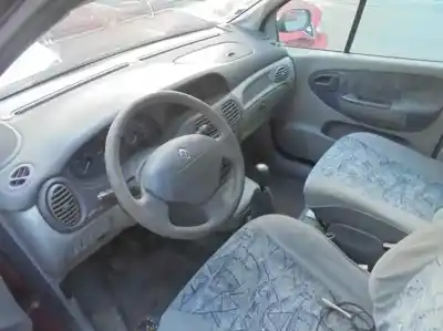 Scrapping Vehicle renault                                            scenic (ja..)                                                                                                                                                                                                                                              1.6 16v authentique (ja0b/11)                                                                                                                                                                                                                              of the year 2001 powered doc.francesa