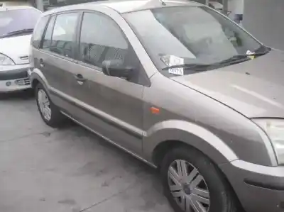 Здавання транспортного засобу ford fusion (cbk) + року 2003 потужний f6ja