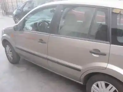 Здавання транспортного засобу ford fusion (cbk) + року 2003 потужний f6ja