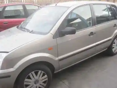 Здавання транспортного засобу ford fusion (cbk) + року 2003 потужний f6ja