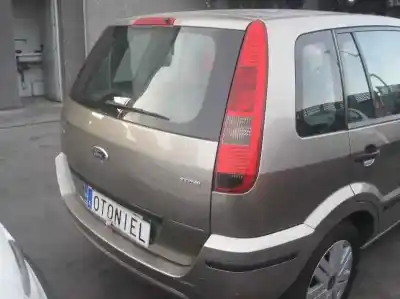 Здавання транспортного засобу ford fusion (cbk) + року 2003 потужний f6ja