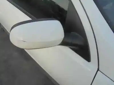 Здавання транспортного засобу opel corsa d cosmo року 2004 потужний z12xep