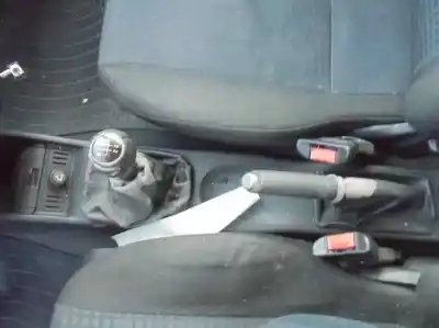 Здавання транспортного засобу opel corsa d cosmo року 2004 потужний z12xep