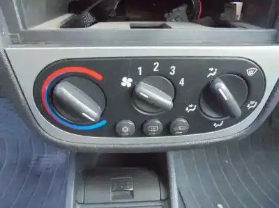 Здавання транспортного засобу opel corsa d cosmo року 2004 потужний z12xep