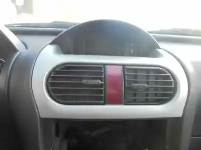 Здавання транспортного засобу opel corsa d cosmo року 2004 потужний z12xep