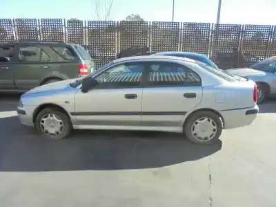 Hurda Aracı mitsubishi carisma berlina 5 (da0) 1.9 di-d cat yılın 2001 güçlü f9q1